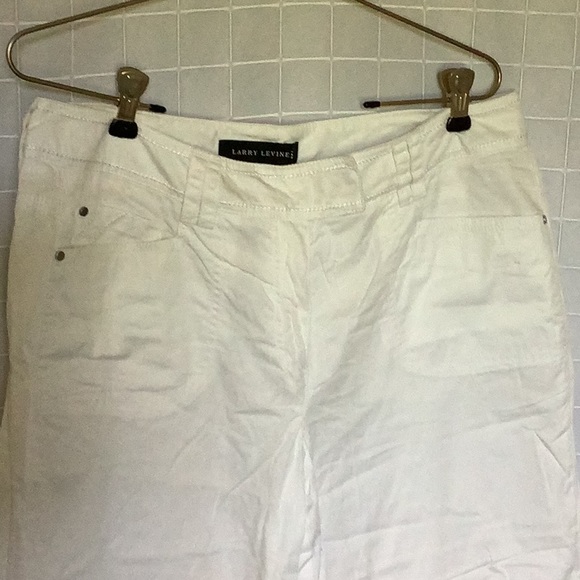 Larry Levine size 10 white capris - Picture 2 of 6